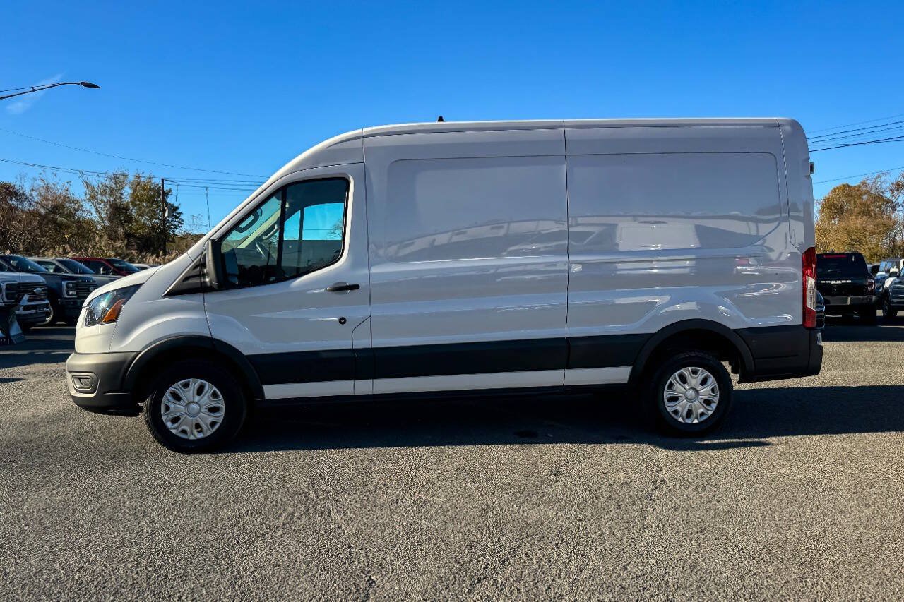 Used 2023 Ford E-Transit Medium Roof RWD image 5