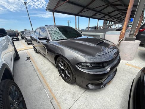 Used 2021 Dodge Charger R/T w/ Blacktop Package RWD image 3
