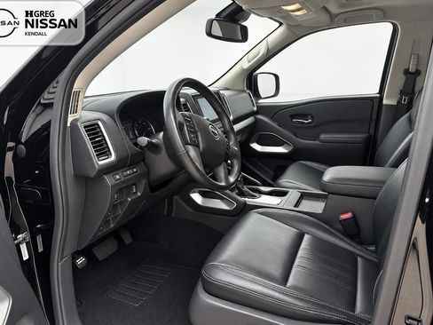 Used 2022 Nissan Frontier SV w/ SV Premium Package RWD image 5