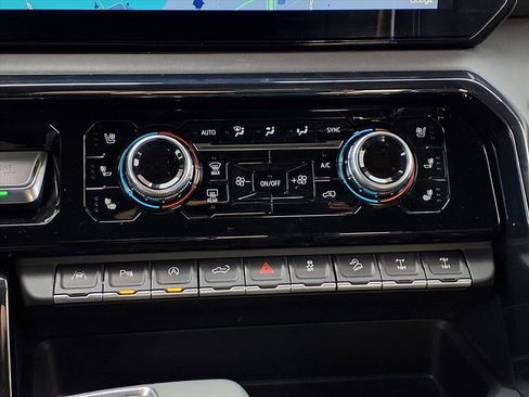 Used 2023 GMC Sierra 1500 AT4X w/ AT4X AEV Edition image 15