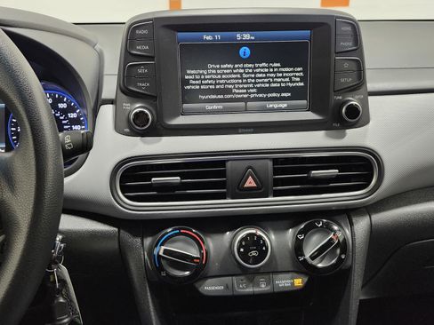 Used 2021 Hyundai Kona SE image 26