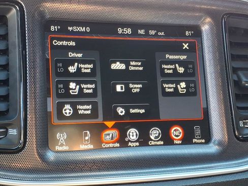 Used 2015 Dodge Challenger SXT Plus w/ Driver Convenience Group image 9