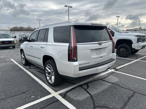 Used 2016 Cadillac Escalade Premium image 4