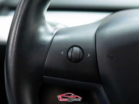 Used 2019 Tesla Model 3 Long Range image 24