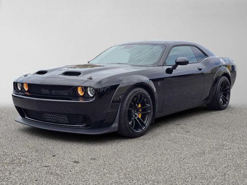 Used 2022 Dodge Challenger SRT Hellcat RWD image 7
