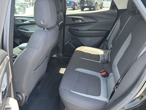 Certified 2025 Chevrolet TrailBlazer LT FWD image 11