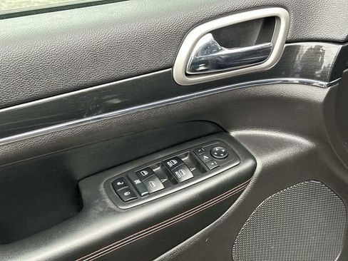 Used 2018 Jeep Grand Cherokee Trailhawk image 19