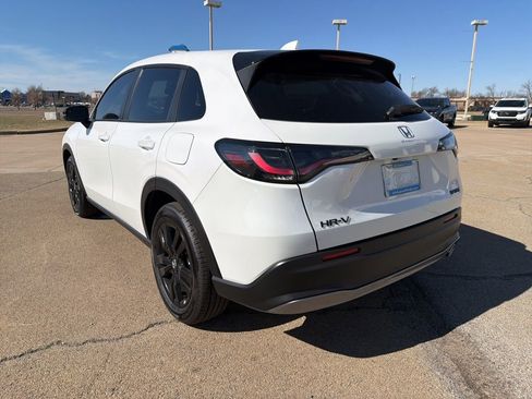 New 2026 Honda HR-V Sport image 7