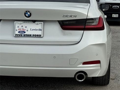 Used 2023 BMW 330i Sedan w/ Driving Assistance Package image 7