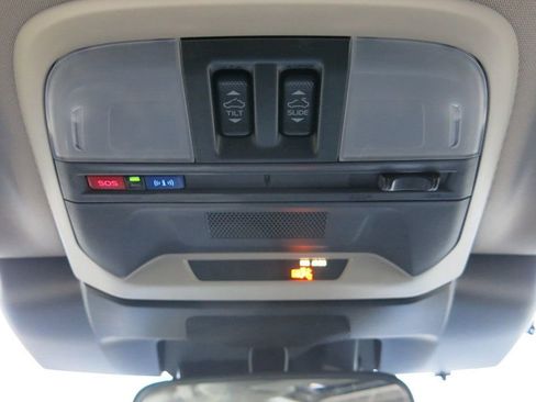 Used 2024 Subaru Crosstrek 2.0i Premium image 25