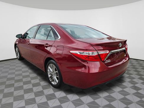 Used 2016 Toyota Camry SE FWD image 3