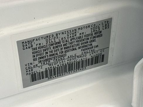 Used 2025 Nissan Sentra SR w/ Midnight Edition FWD image 30