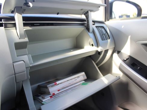 Used 2015 Toyota Prius Four FWD image 26