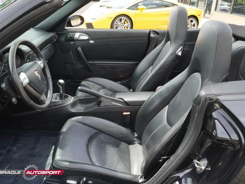 Used 2006 Porsche 911 Carrera 4 AWD/4WD image 18