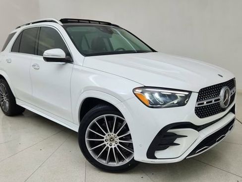 Used 2024 Mercedes-Benz GLE 450e 4MATIC w/ AMG Line Exterior image 90