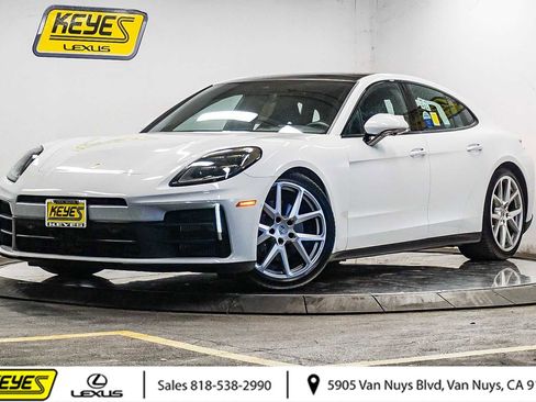 Used 2024 Porsche Panamera 4 image 1