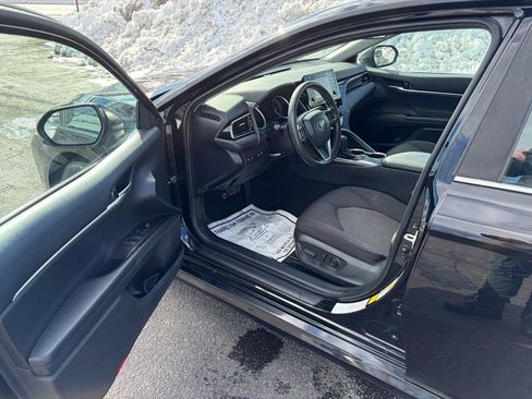 Used 2021 Toyota Camry LE image 12
