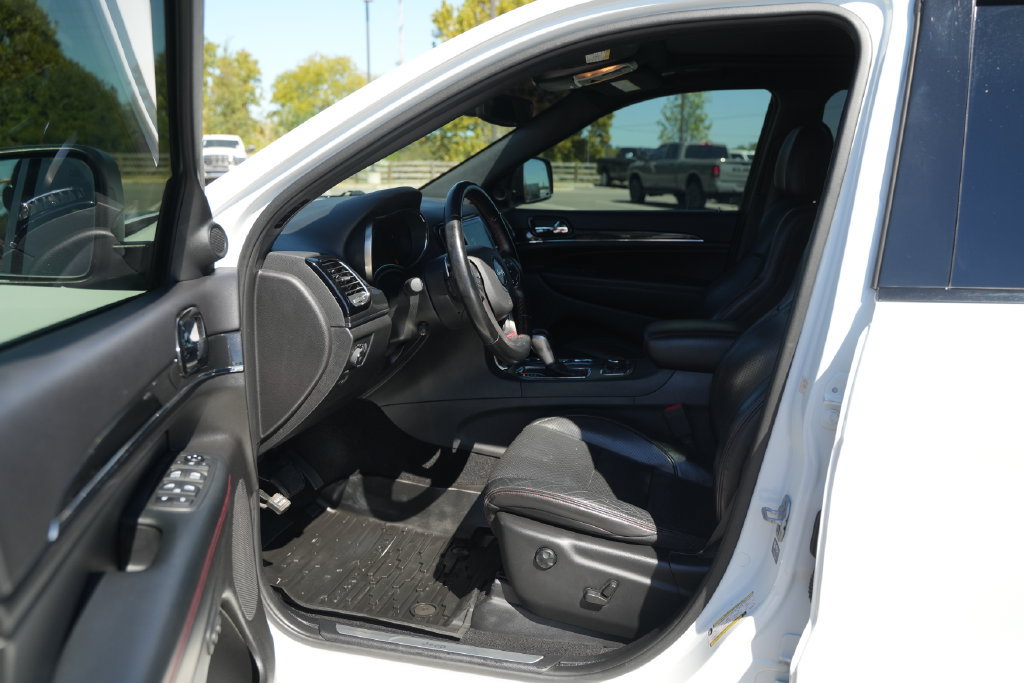 Used 2021 Jeep Grand Cherokee Trailhawk w/ Trailhawk Luxury Group AWD/4WD image 15