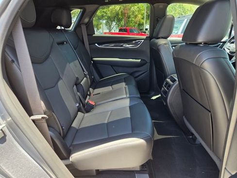 Used 2021 Cadillac XT5 Premium Luxury FWD image 18