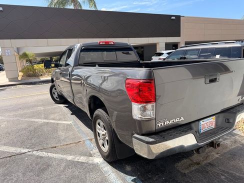 Used 2013 Toyota Tundra 4x4 Double Cab Long Bed w/ Convenience Pkg image 8
