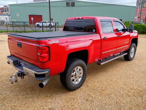 Used 2015 Chevrolet Silverado 2500 LT w/ Z71 Package, Off-Road AWD/4WD image 15