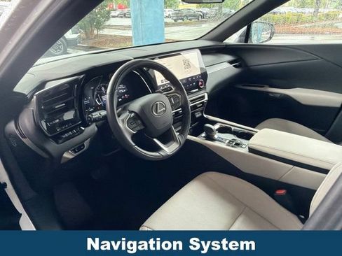 Used 2025 Lexus RX 350 Premium w/ Accessory Package (Z1) FWD image 4