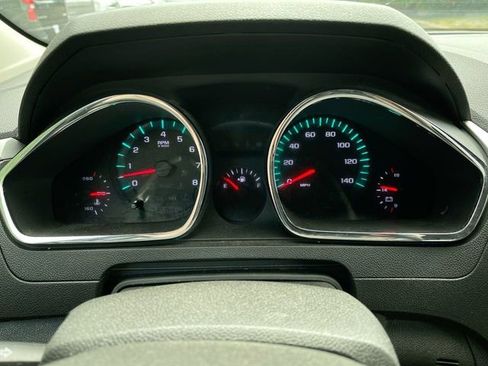 Used 2011 Chevrolet Traverse LT w/ Personal Connectivity Package FWD image 12