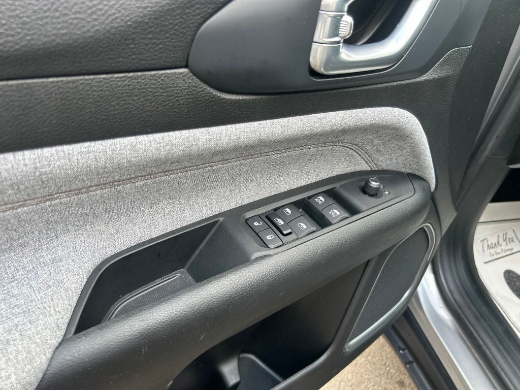 Used 2022 Jeep Compass Latitude AWD/4WD image 10