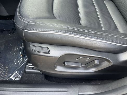 Certified 2025 MAZDA CX-5 AWD 2.5 S w/ Preferred Package image 12