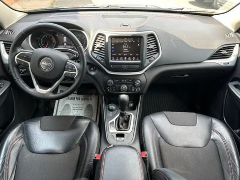 Used 2016 Jeep Cherokee Trailhawk w/ Comfort & Convenience Group AWD/4WD image 15
