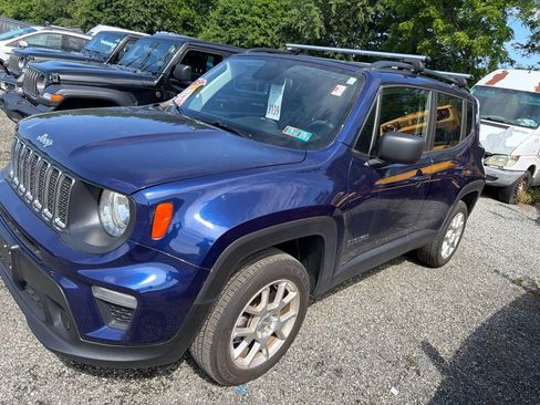 Used 2019 Jeep Renegade Sport w/ Sport Appearance Group AWD/4WD image 3