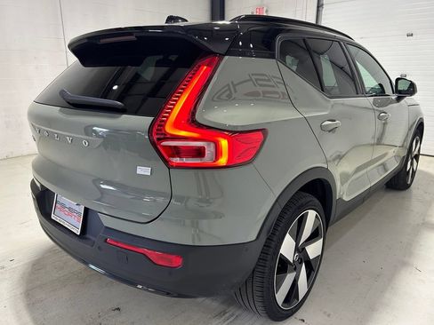 Used 2023 Volvo XC40 Recharge Ultimate AWD/4WD image 7