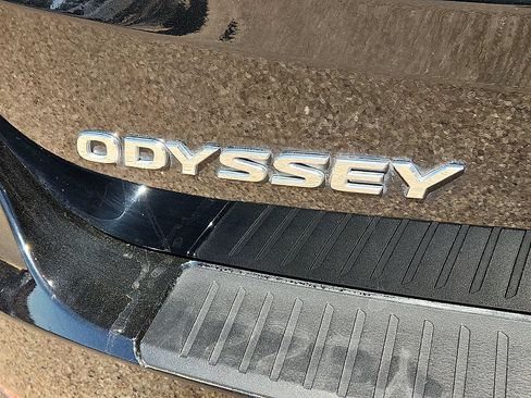 Used 2024 Honda Odyssey Touring image 9