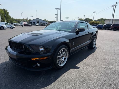 Used 2007 Ford Mustang Shelby GT500 RWD image 3