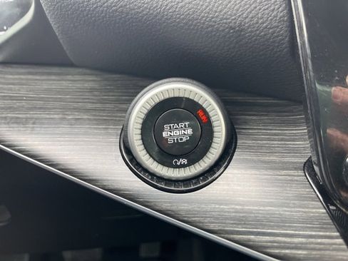 Used 2024 Jeep Wagoneer Series II w/ Flexible Seating Group image 33