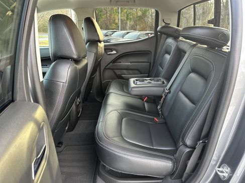 Used 2020 Chevrolet Colorado LT w/ Colorado RST Special Edition image 30