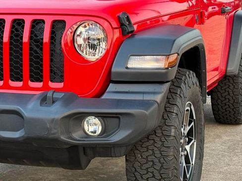 Used 2024 Jeep Wrangler Sport image 11