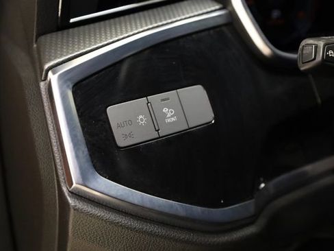 Used 2024 Audi Q3 2.0T Premium Plus AWD/4WD image 14
