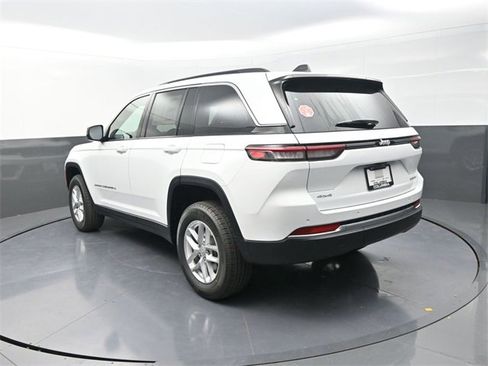New 2025 Jeep Grand Cherokee Laredo X image 5