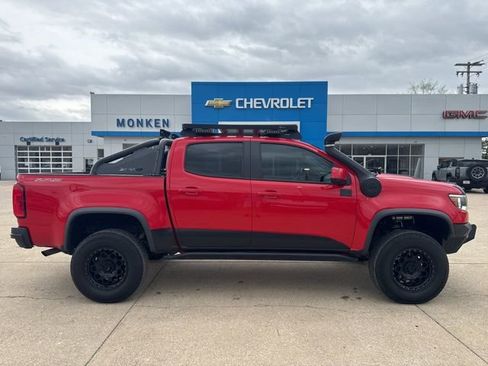Used 2018 Chevrolet Colorado ZR2 w/ ZR2 Dusk Special Edition AWD/4WD image 2