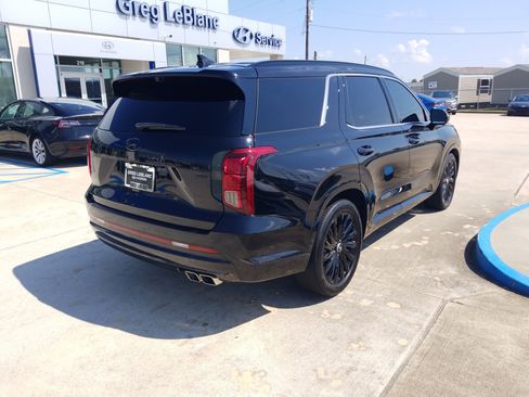 Used 2024 Hyundai Palisade Calligraphy image 7