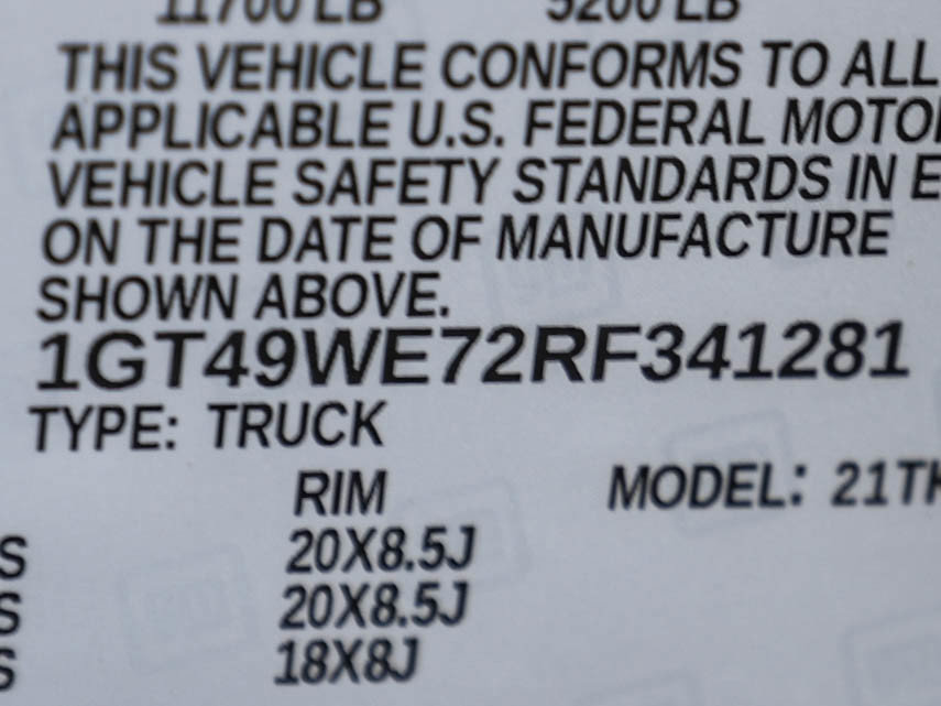 Used 2024 GMC Sierra 3500 Denali w/ Technology Package AWD/4WD image 30