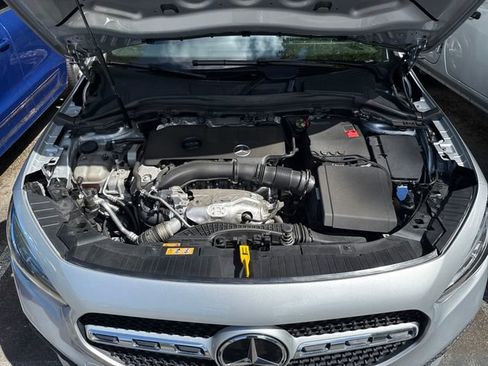 Used 2021 Mercedes-Benz GLA 250 4MATIC image 28