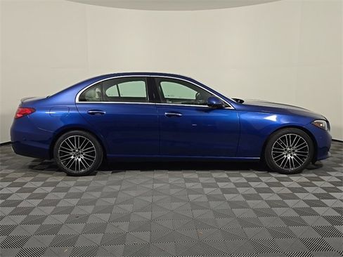 Certified 2022 Mercedes-Benz C 300 4MATIC Sedan image 8
