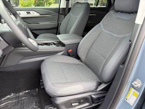 New 2026 Ford Explorer Active RWD image 19