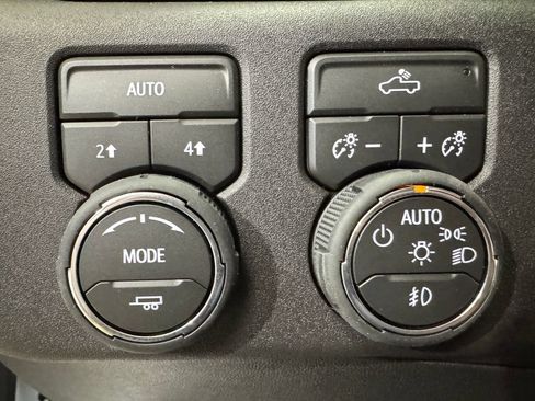 New 2026 Chevrolet Silverado 1500 RST AWD/4WD image 18