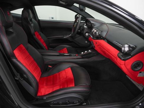 Used 2016 Ferrari F12 Berlinetta image 26