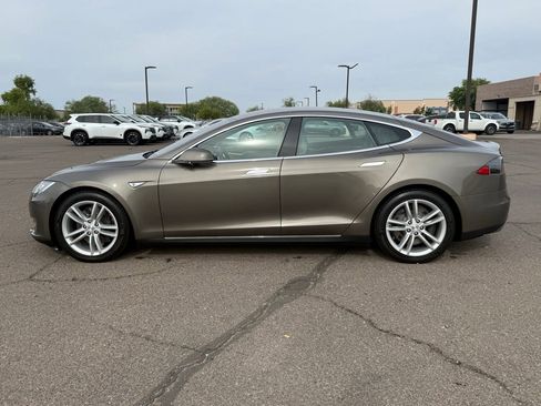 Used 2015 Tesla Model S AWD image 7