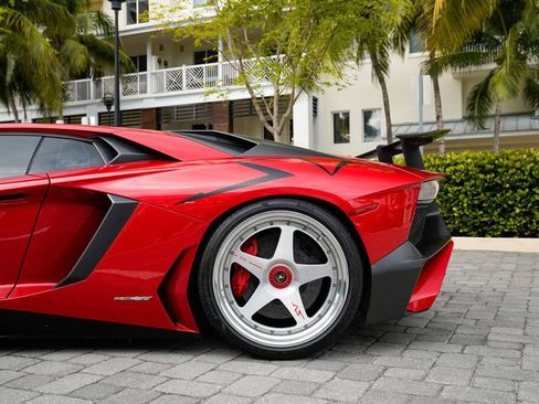 Used 2016 Lamborghini Aventador LP 750-4 Superveloce image 15
