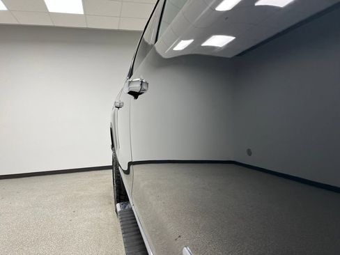 Used 2018 GMC Sierra 1500 SLT AWD/4WD image 12
